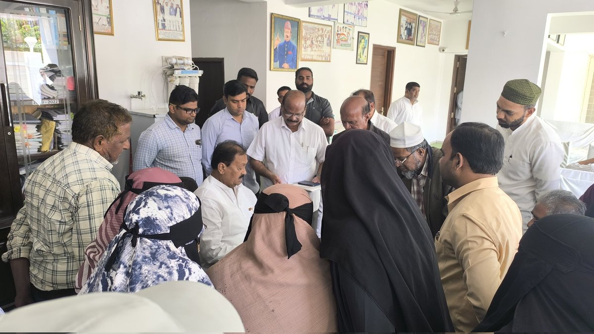Ateequddin11's tweet photo. #Saveurdumedium
#saveschools
@revanth_anumula Please don't be like BRS government,they destroyed right to education policy by neglecting Urdu Medium Schools.
Appoint 666+ posts of DSC 2024 Urdu Medium.
@revanth_anumula @shayarimran @INCtelangana https://t.co/WLg20MWcNr