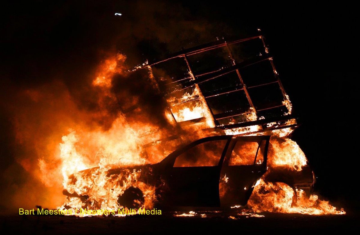 Brandweer in Bommelerwaard druk met oud en nieuw branden