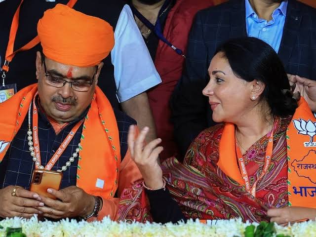 #JRA_TRA_मांगे_नियुक्ति_पत्र
JRA भर्ती 3 साल से विवादों में रही हैं,अब अंत में नियुक्ति प्रकिया में रुकावट आए उससे पहले नियुक्ति दिलवाने की कृपा करें, कोर्ट खुलने का इंतजार कर रहे कुछ लोगों को दिखा दीजिए ये सरकार युवा हितैषी है<a href="/BhajanlalBjp/">Bhajanlal Sharma</a> <a href="/RajCMO/">CMO Rajasthan</a> <a href="/KumariDiya/">Diya Kumari</a> <a href="/TheUpenYadav/">Upen Yadav (मोदी का परिवार)</a>