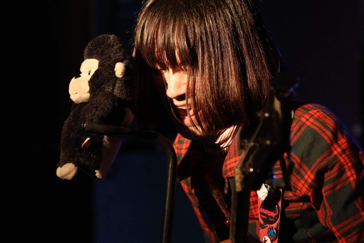 gorilla3mt's tweet photo. 12月は徳島1本ゴリラ
そして今年も沢山マウンテン越えてくれて
ありがとうゴリラ
来年はキムラ亮活動色々白紙で
１つも決まってないけど
少ない中でも遊びに来て欲しいし
彼が取り組む事についていくゴリラ
今年もありがとうゴリラ🦍 https://t.co/MgFRtooBIs