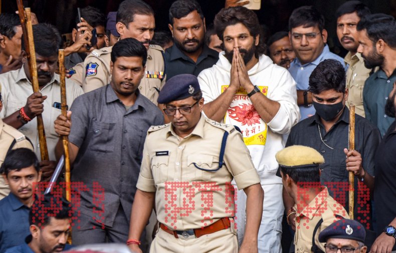 JrA चयनितों को नियुक्ति आदेश जारी करे जो कि DTA द्वारा पहले से तैयार रखे हुए हैं but 12 Jan रोजगार मेले के चक्कर में होल्ड कर दिए लेकिन न्यायालय कभी भी रोक लगा दे तो हमारे लिए मुसीबत हो सकती है, शीघ्र संज्ञान लेवे 
<a href="/BhajanlalBjp/">Bhajanlal Sharma</a>
 <a href="/KumariDiya/">Diya Kumari</a>
 <a href="/TheUpenYadav/">Upen Yadav (मोदी का परिवार)</a>
<a href="/pantlp/">LP Pant</a> 
<a href="/vinodmittal9/">VINOD MITTAL</a>