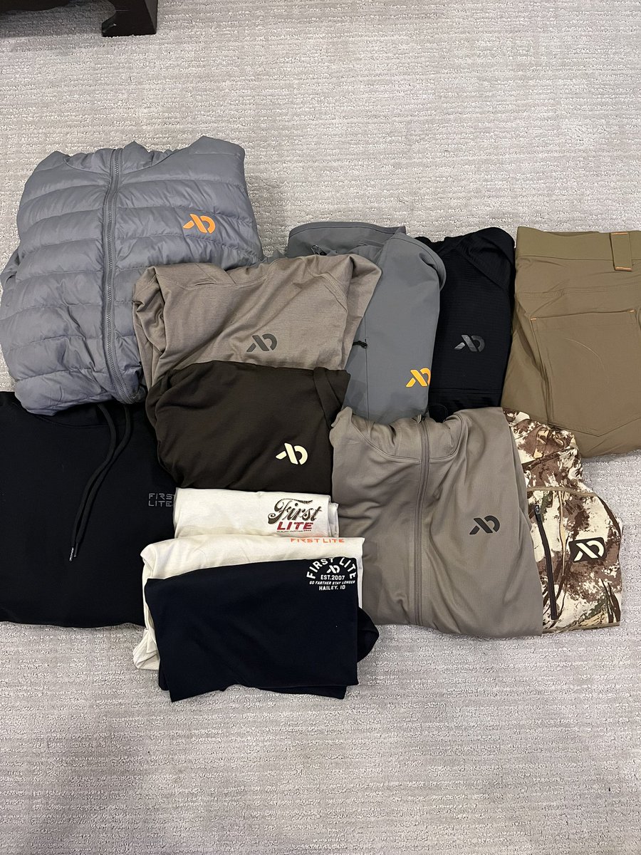 Fuck running the ball, fuck 37% tax bracket, and fuck PM (Peter Millar)

Air that shit out - real ballers know