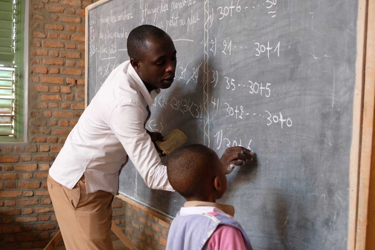 Herzlichen Dank an euch alle für eure wertvolle Unterstützung in diesem Jahr.
---
Many thanks to all of you for your valuable support this year. 
🗓️

#burundikids #burundi #fondationstamm #children #education #childrenseducation #weltweitwichtig