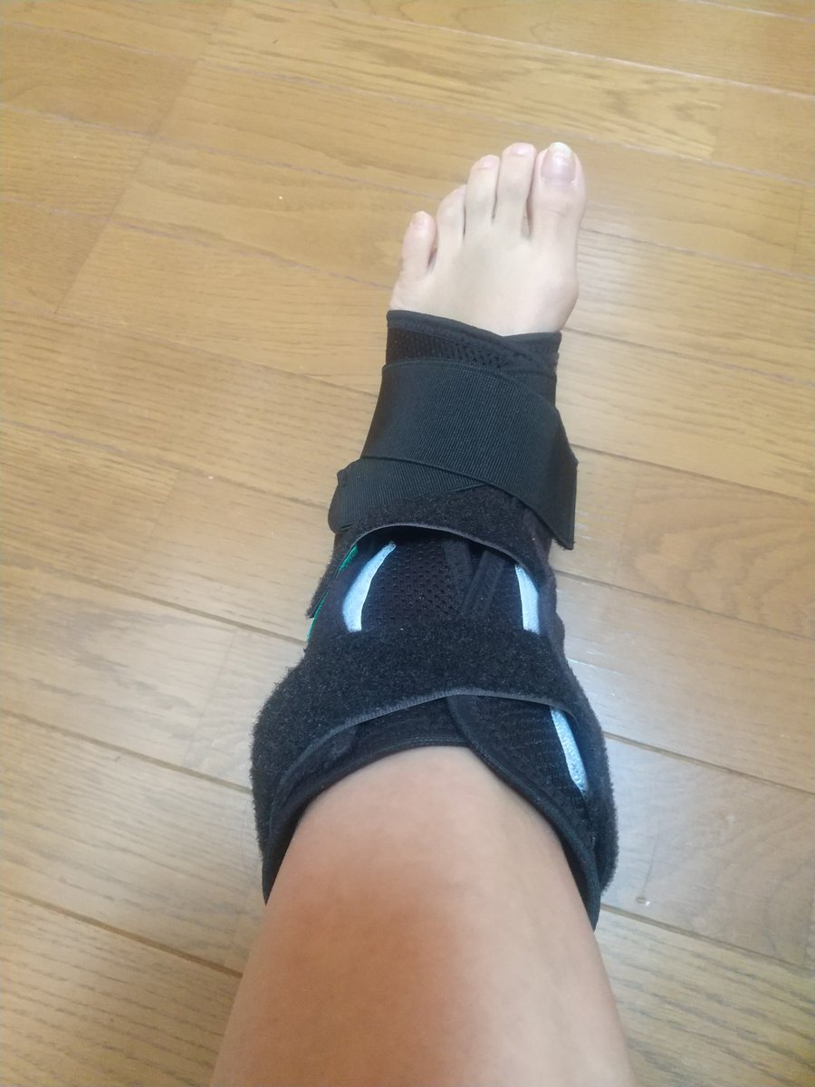 #FANKS_inside
出発!
でも足首骨折して松葉杖だから超低速歩行。。
チャーム買えますように。。

#TMNETWORK 
#骨折FANKS