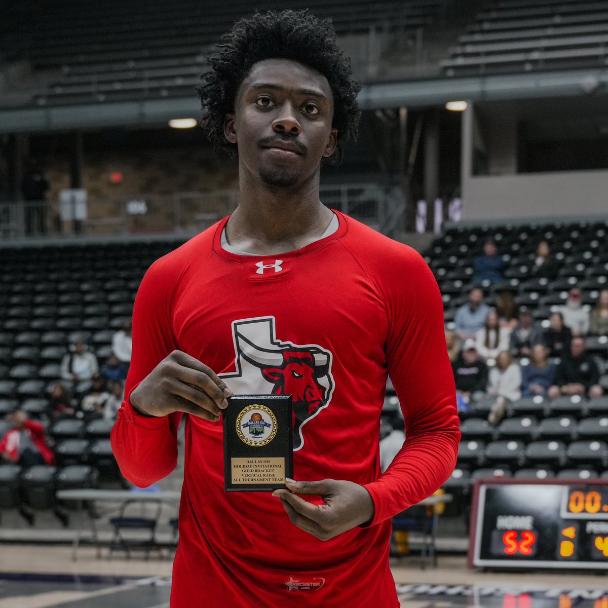 Cedar Hill Longhorns Boys Basketball tweet media