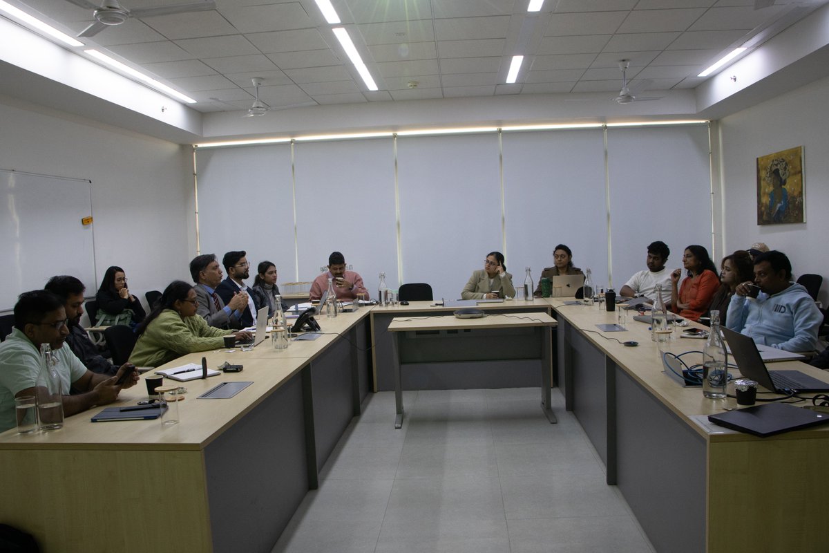 IIITDelhi's tweet image. A distinguished group of experts from academia and industry gathered at #IIITD recently for an engaging workshop on the latest trends in #HumanComputerInteraction (HCI).

The event featured thought leaders from premier institutions such as @IIITB_official, @IITHyderabad,…