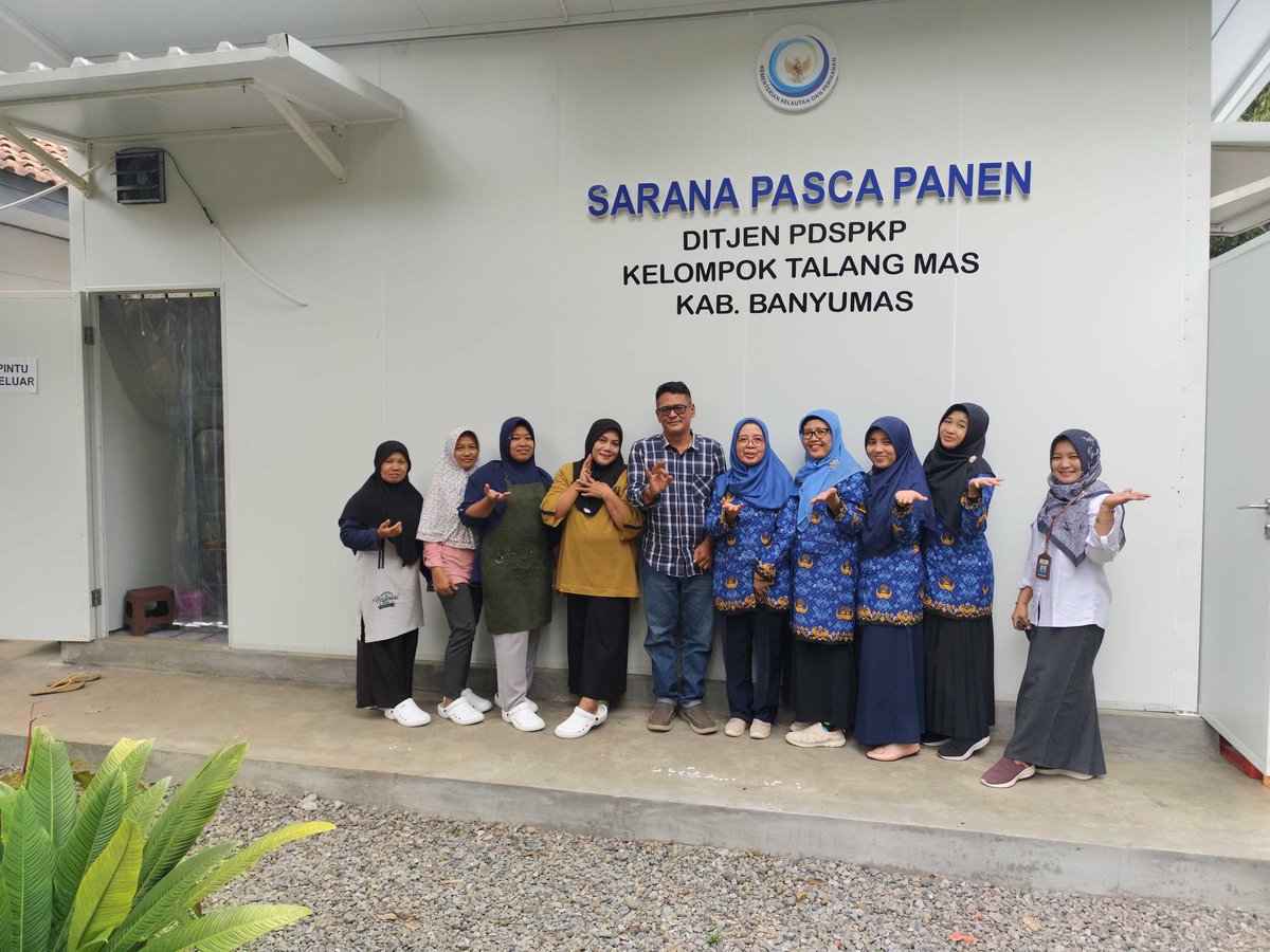 khothoh_s's tweet photo. Kamis (17/10/24) Khothoh S Luhkan Banyumas, Keg pendampingan Monev Pemberdayaan Masyarakat dari LPM Unsoed ke Poklahsar Bunda Madani ds Panembangan Kec Cilongok
#GiatLuhkanSatminkalTegal
#luhlapor
#banyumas https://t.co/nCpIdjpl5P
