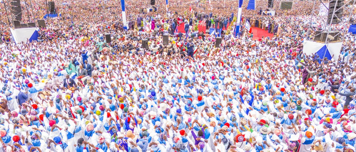ciira_cyrus's tweet image. Were you in this HUMONGOUS Gathering yesterday?

This is The Only way to End This Year 2024.
Welcome all!
#Menengai7Day2