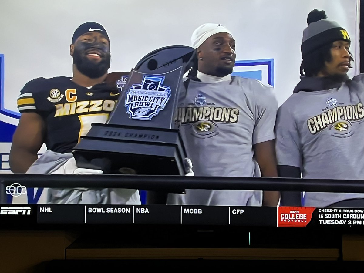 mo_2_vate's tweet photo. I’m Happy For You @lKristian__!!! Well DESERVED And EARNED!!! Wooo Ric Flair https://t.co/k68FiXM3vA