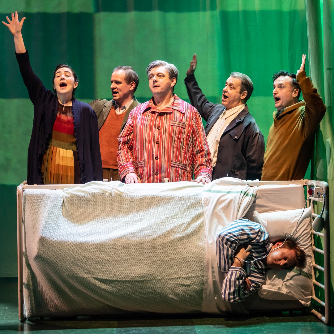 🌟 Our first-ever National Theatre screening 🌟
Join us for Nye on Tuesday, January 16th, at 7 PM. This powerful production delves into the fascinating life and legacy of Aneurin Bevan, the architect of the NHS.

🎟️ Tickets: £14
thebearpit.org.uk/whats-on/nye-n…