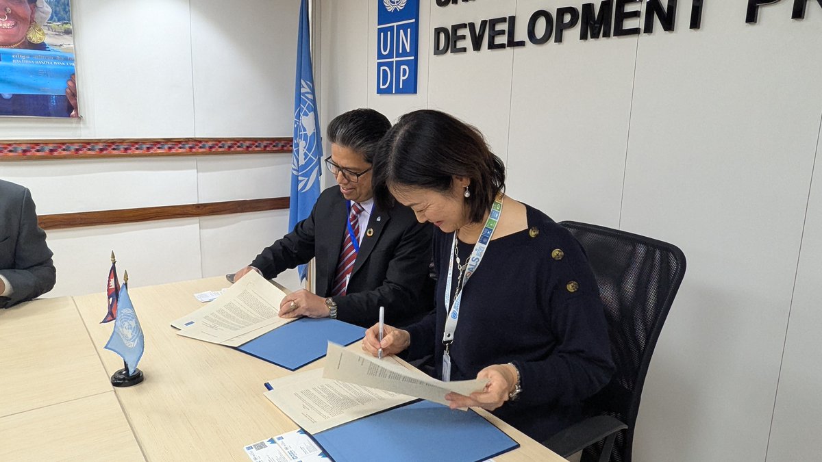 UNDPNepal's tweet photo. Advancing Sustainable Financing for Nepal’s Future!🌱

UNDP 🇳🇵 and NMB Bank have signed an MoU to mobilize private financing through thematic bonds, marking a major milestone in Nepal’s development journey. 🏦

 🖊️ @undpnepal | @nmb_bank

🔗Press Release: https://t.co/XkSierldIk https://t.co/t99xUdCDFc