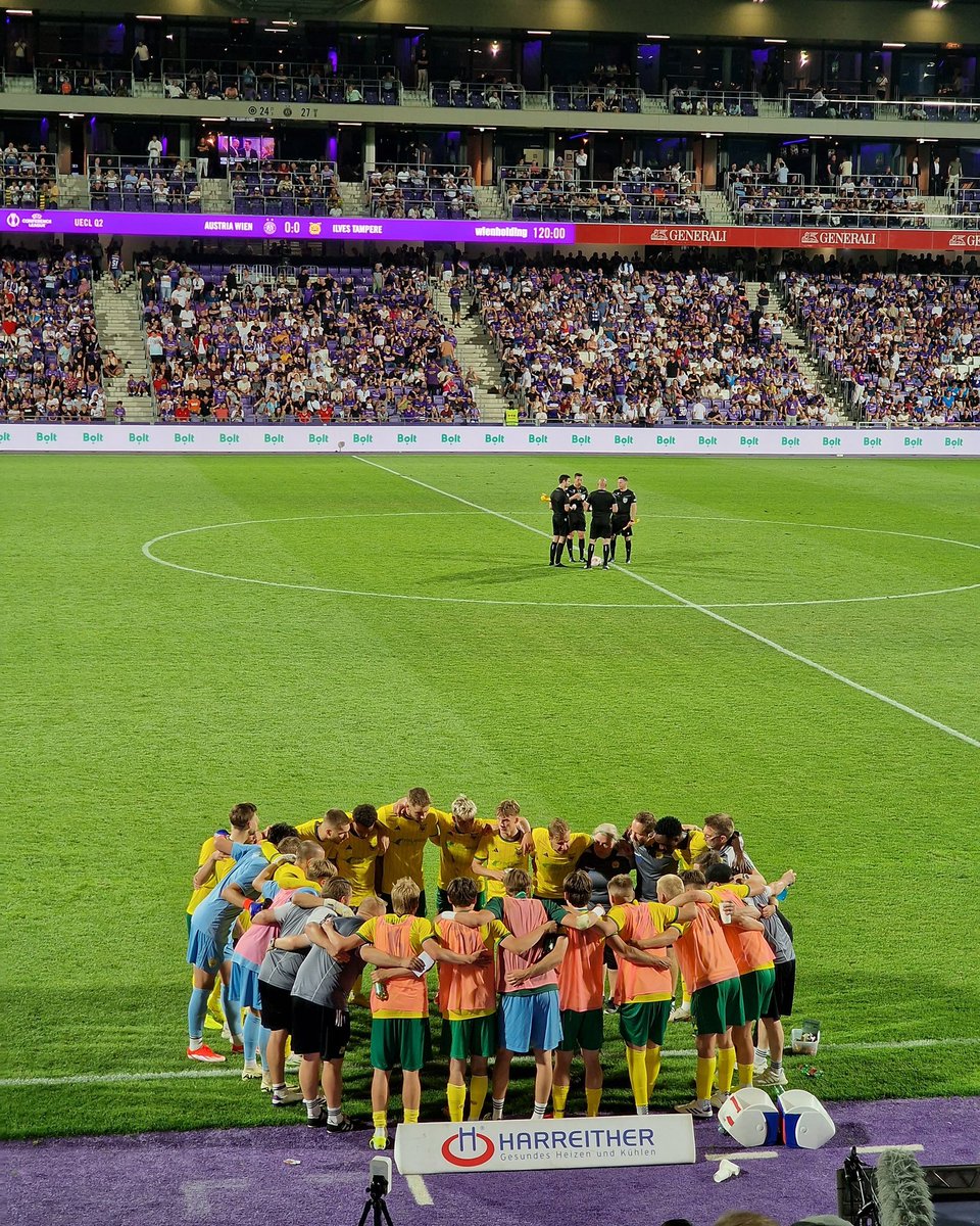 Vuodelta 2024 yksi kuva, jossa on suuria tunteita ja muistoja, mitä ei ikinä unohda. Austria Wien-vierasmatsi, peliä pelattu 120 minuuttia ja edessä pilkut. Jos tämän hetken saisi pysäytettyä <a href="/ilvesfootball/">Ilves Football</a> 💛💚