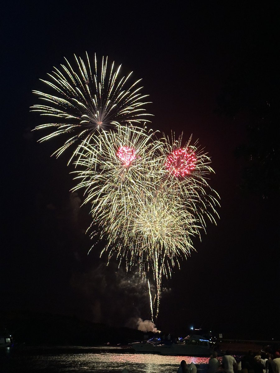 Happy New Year from Forster, Australia…⁦<a href="/UTSWOphth/">UT Southwestern Ophthalmology</a>⁩ ⁦<a href="/IfThenSheCan/">If/Then</a>⁩