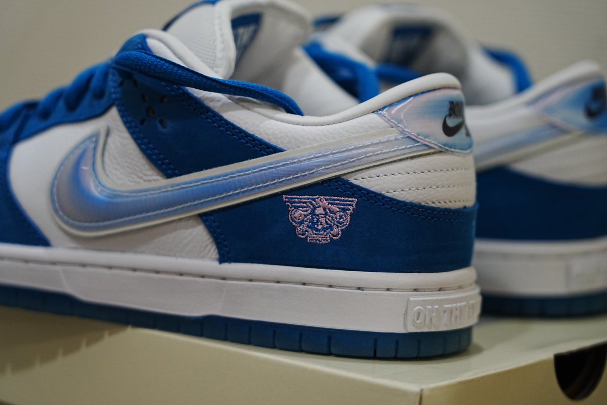 今年の1番は遂にゲットした憧れてたスニーカー！🔥

素材からデザインから全てが凝ってて圧倒的ナンバーワンすぎました、、😭

2025に向けて大きくスニーカーの入れ替えを行いました🫣🫣🫣
新しく向かい入れたスニーカー達も撮影してどんどん投稿していくのでお楽しみにØO

#スニーカー #nike