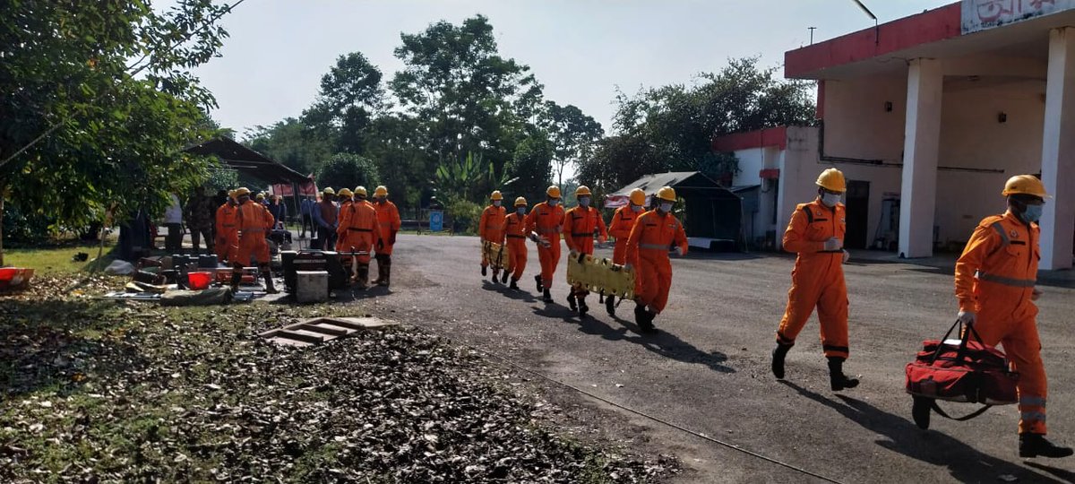 12bnndrf's tweet photo. #12NDRF conducted joint #Mock Exercise on #earthquake  scenario at  BCPL F&amp;S Building Lepetkata #Dibrugarh #Assam in coordination  with BCPL Staff Lepetkata, Dibrugarh 
@NDRFHQ
@PIB_Guwahati 
@dc_dibrugarh https://t.co/UdHmmkJIPe
