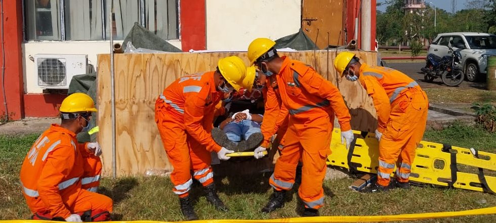 12bnndrf's tweet photo. #12NDRF conducted joint #Mock Exercise on #earthquake  scenario at  BCPL F&amp;S Building Lepetkata #Dibrugarh #Assam in coordination  with BCPL Staff Lepetkata, Dibrugarh 
@NDRFHQ
@PIB_Guwahati 
@dc_dibrugarh https://t.co/UdHmmkJIPe