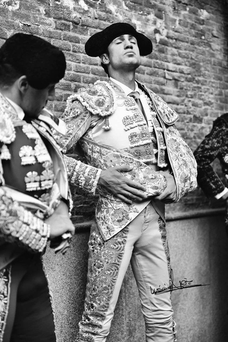 Os deseo un año de:

•salud
•Prosperidad
•Abundancia 

Para un 2025 🙏🏼 

📸 <a href="/VRuizConsuegra/">Verónica Ruiz</a>