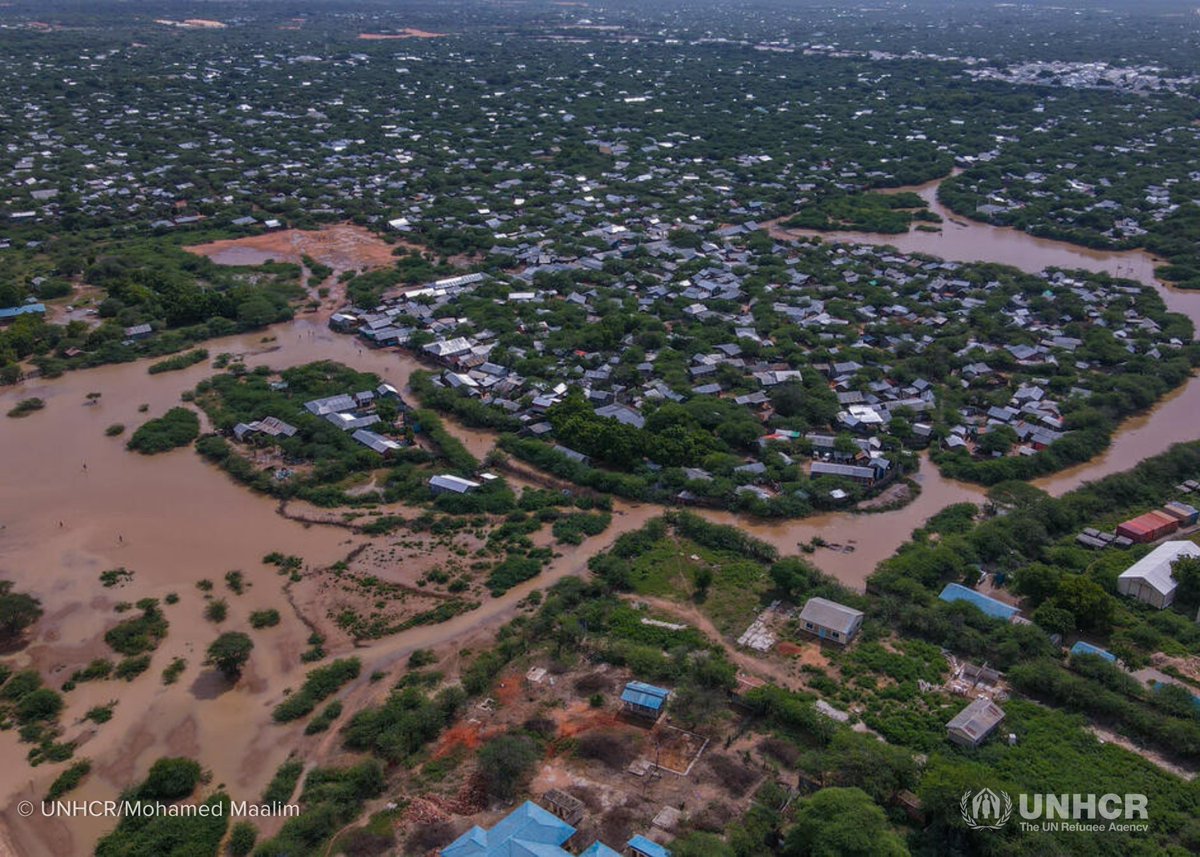 UNHCR_Kenya's tweet photo. #YearInReview

In 2024, refugees and Kenyans were affected by massive floods in Nairobi, Kakuma and Dadaab. 

Thanks to @StatePRM, @FCDOGovUK, @MofaJapan_en, and @UNCERF, UNHCR responded to thousands with shelter, WASH services, and core relief items, saving vulnerable lives. https://t.co/LQg2eYw5zc