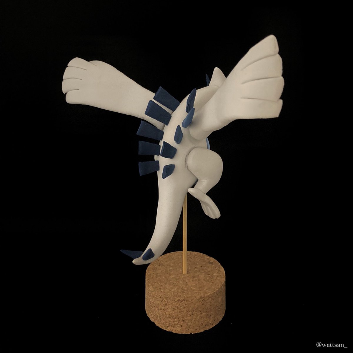 100均の樹脂粘土でルギアをつくりました．　
#ルギア
#粘土