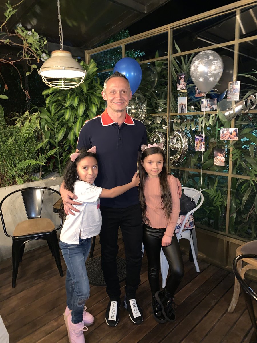 CarmellaHope88's tweet photo. @ahtahthiki1 @USETINC This is the man Joe Dan Osceola's daughter killed. His name was Valeriu Moisa. Courtney Osceola is seen in this photo on the right holding a plaque. https://t.co/onEOfCZnrZ