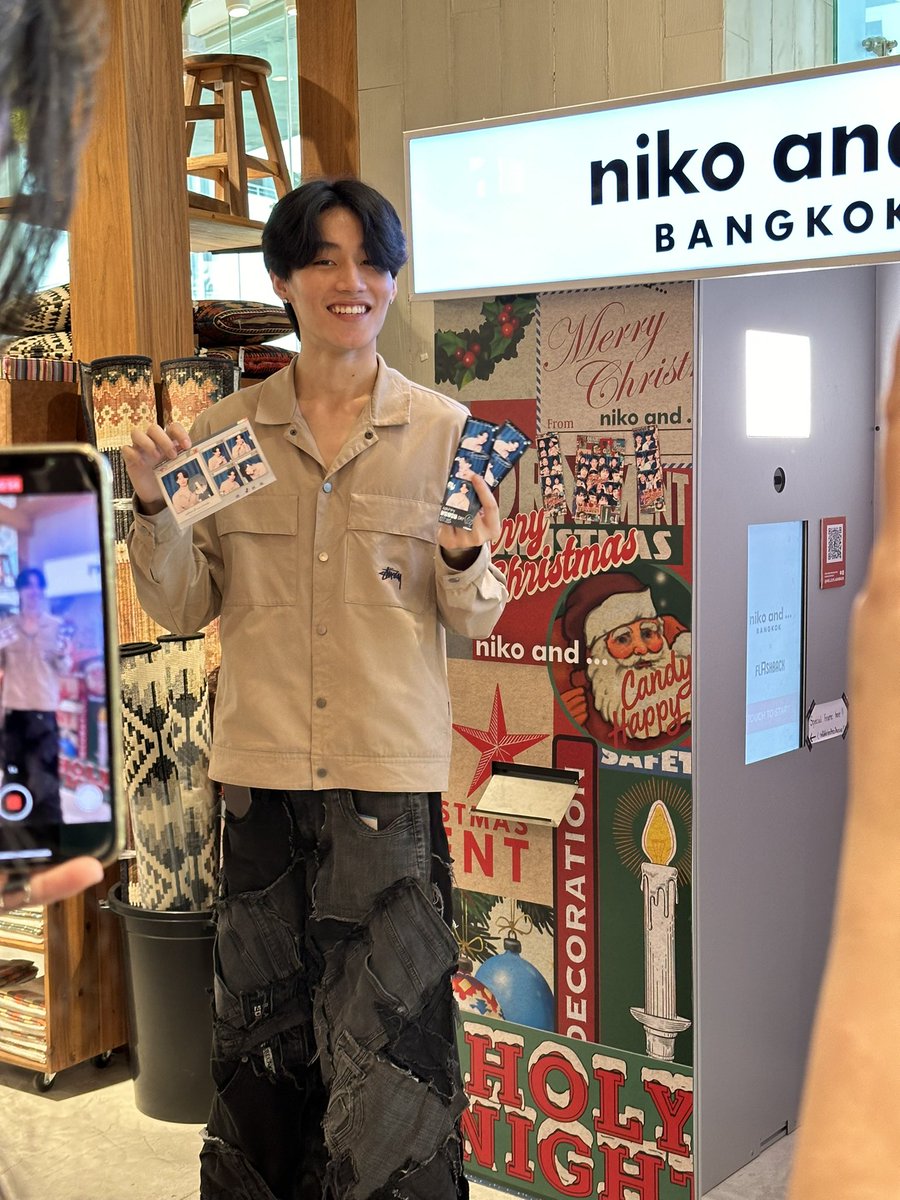 padthai_chicken's tweet photo. オタ活もざぁあっとまとめると
Saintくんのバーイベ現地でお祝いして、フンパヨン上映会、タイフェスでトップアーティスト堪能して、ゆどふるさらっと会って+α
現場は少ないし、ドラマも見れる機会減ったけどまた新しい発見もあった一年になったかな🥹年明けは何みようかな？ https://t.co/j1vrdgXOs8
