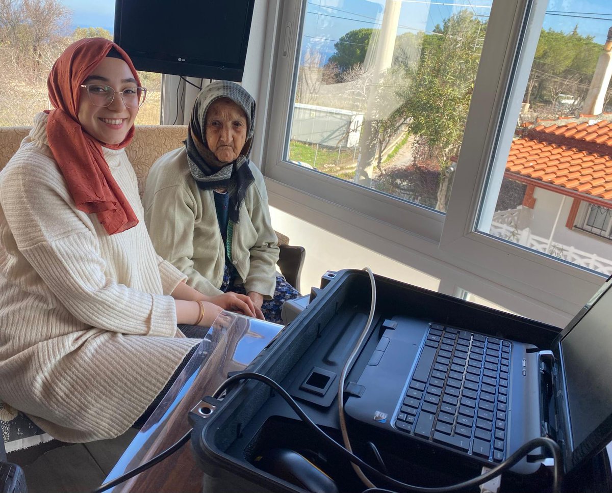 Siz gelemezseniz biz geliriz.
Yeni yıla Adreste Nüfus Hizmeti hatırası... 
Merkez, Hasseki, Mordoğan ve Kösedere...
#HayatınızınHerAnında
<a href="/karaburungovtr/">Karaburun Kaymakamlığı</a> 
<a href="/IzmirNufus/">İZMİR İL NÜFUS VE VATANDAŞLIK MÜDÜRLÜĞÜ</a> 
<a href="/TCNufus/">Nüfus ve Vatandaşlık İşleri Genel Müdürlüğü</a>