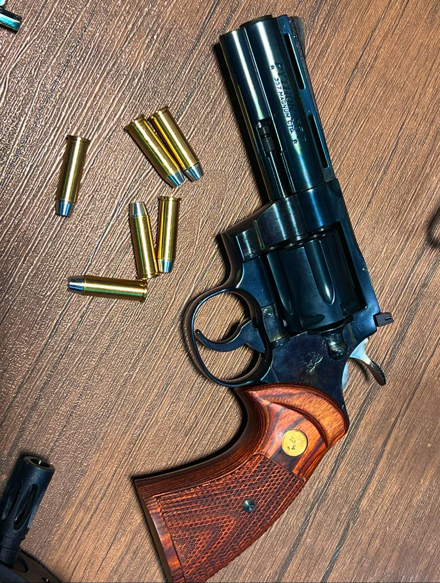 2024年も残すところ数時間。今年一年の間に、色んな方々と一緒にサバゲをしたり遊んだりしたのは本ッ当にかけがえのない時間でした🥺。本当にありがとうございました🙇中盤あたりから色々あってサバゲから少し離れてしまっておりましたが😅来年はまたいっぱい遊びますので、何卒宜しくお願いします🙏✨