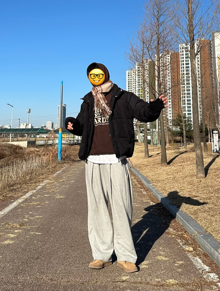 Labli_bli's tweet photo. 응? 이제 오빠가 아니라 아저씨라고? https://t.co/Bs6D2dyDgz