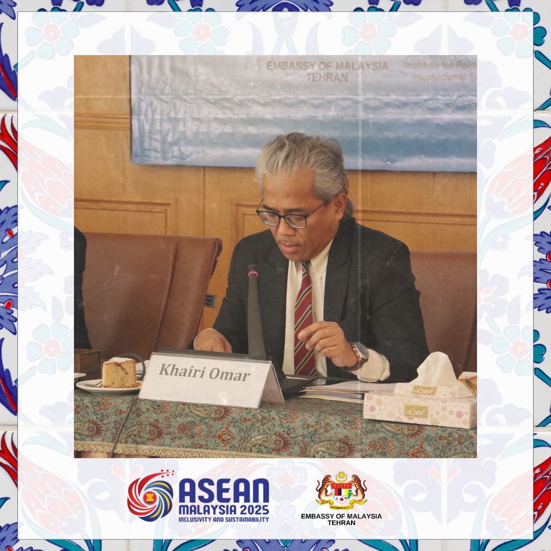 MYEmbTehran's tweet image. Farewell 2024, hello 2025 🇲🇾 
On 29 December 2024, the Embassy of Malaysia in Tehran hosted a high-level conference highlighting Malaysia's ASEAN Chairmanship 2025 under the theme Inclusivity and Sustainability. Together, we look toward a brighter, united future. 🌏
#Myasean2025