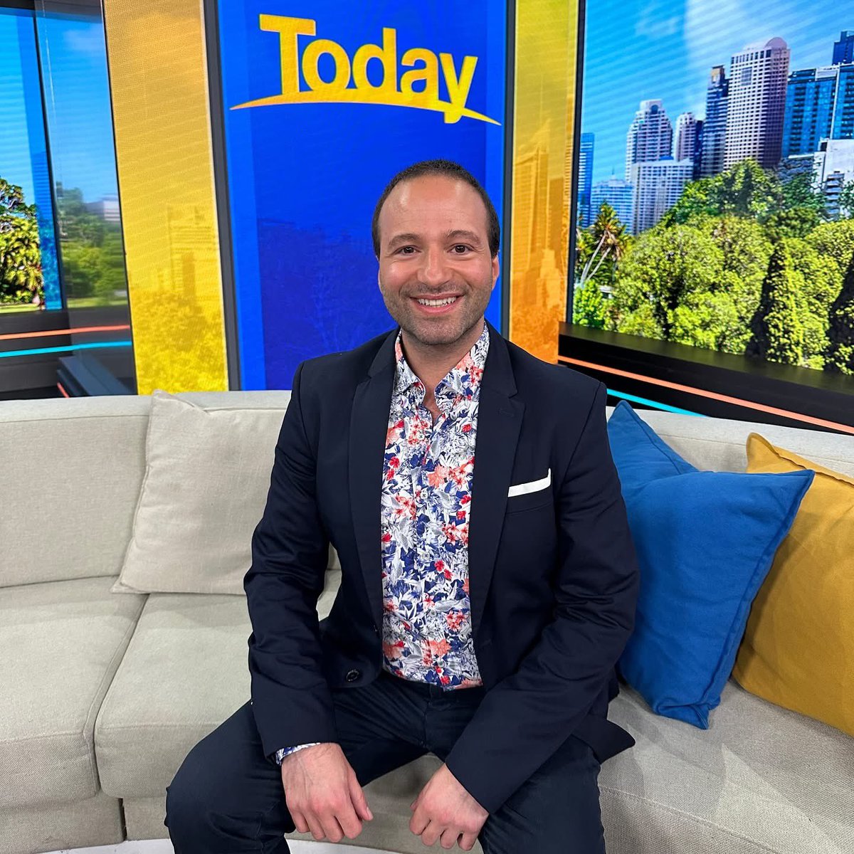 Wishing everyone a very happy new year and all the best for 2025! As always, I will be bringing in the new year on the Today show but this time it will be with a twist! See you all next year also known as in the morning! Can’t wait. Harry T x 💙🧿📺