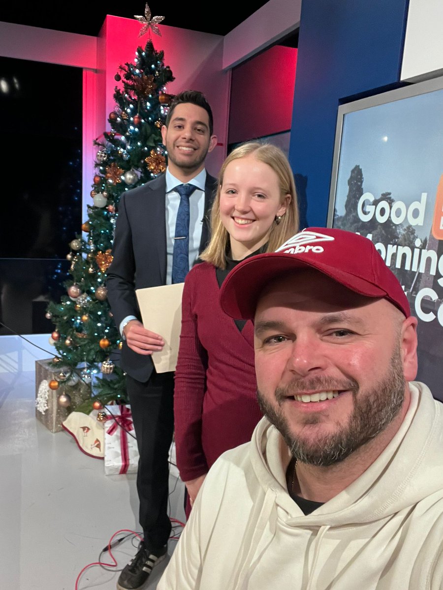 Naryan Branch (@naryanbranch) on Twitter photo A genuine festive treat to see out 2024 presenting <a href="/itvwestcountry/">ITV News West Country</a> bulletins on <a href="/GMB/">Good Morning Britain</a> with this wonderful team <a href="/h_vanryssen/">Holly Van Ryssen</a> & <a href="/downsyofficial/">Ian Downs</a> 🎥 Happy New Year and see you all in 2025! A genuine festive treat to see out 2024 presenting <a href="/itvwestcountry/">ITV News West Country</a> bulletins on <a href="/GMB/">Good Morning Britain</a> with this wonderful team <a href="/h_vanryssen/">Holly Van Ryssen</a> & <a href="/downsyofficial/">Ian Downs</a> 🎥 Happy New Year and see you all in 2025!