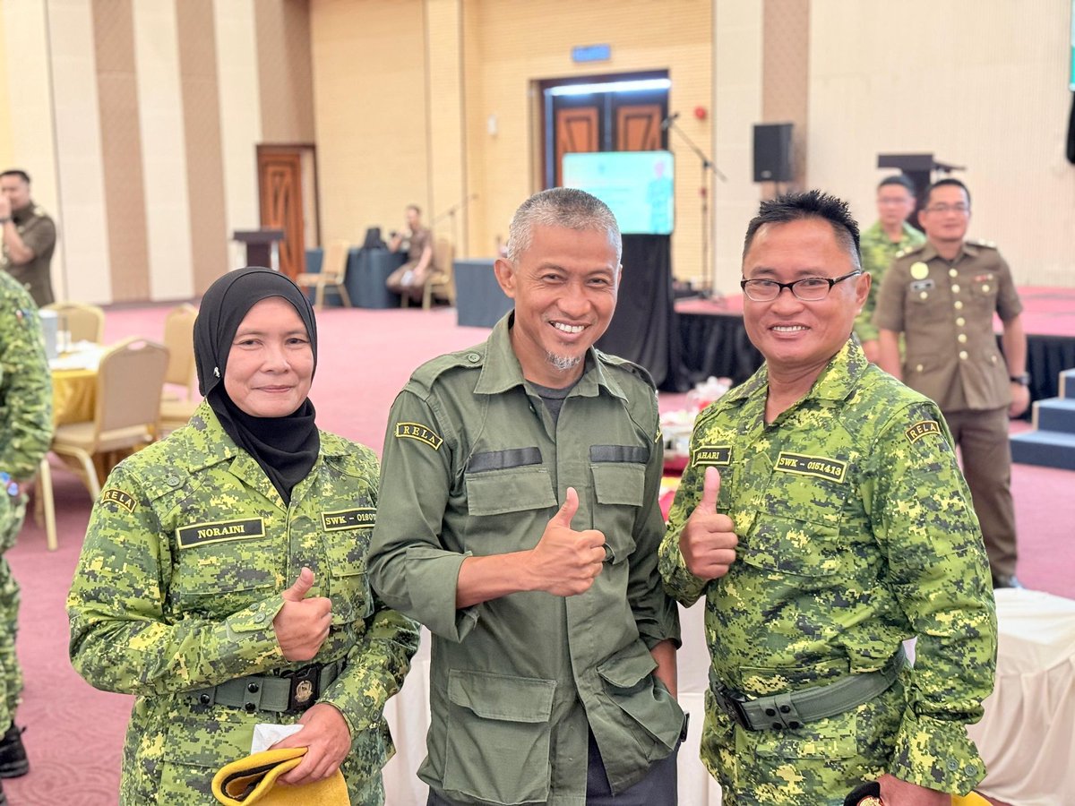 Turut hadir anggota <a href="/RELA_SIBU/">RELA DAERAH SIBU</a>