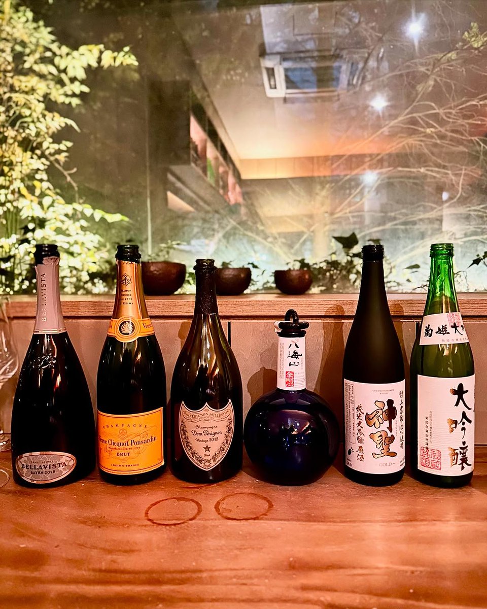 JeannieChoLee's tweet photo. A champagne and sake evening paired with delicious kaiseki dishes at Murasaki!

#japanesefood #kaiseki #seoul #korea #foodandwine #sake #champagne #wine #와인 #와인테이스팅 #와인스타그램 #와인추천 #와인한잔 #와인러버 #美酒 #葡萄酒 #红酒 #品酒 #사케 #샴페인 #清酒 #香檳 https://t.co/hPx58Oh6EU