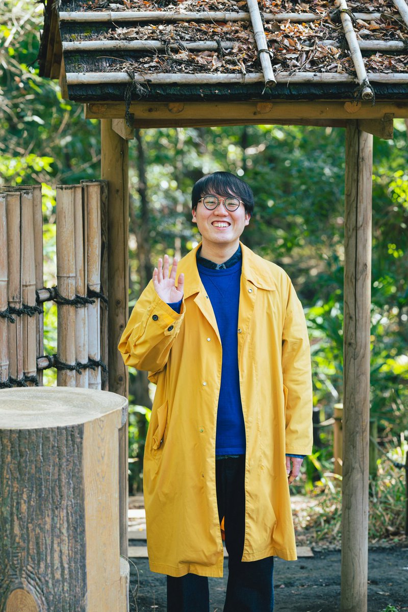 スタイリストに井上はこねさん<a href="/inoponz/">inouehakone</a> を迎えて、ジャケット写真はお笑い芸人、写真家としても活躍されているかが屋 加賀翔さんに撮影していただきました！ <a href="/kaga_kagaya/">かが屋 加賀翔</a> 

素敵な写真ばかりで悩み抜いて一つに絞り、3D文字デザインをかざまりささん <a href="/kzmrs/">かざまりさ</a> にご依頼、制作しました！