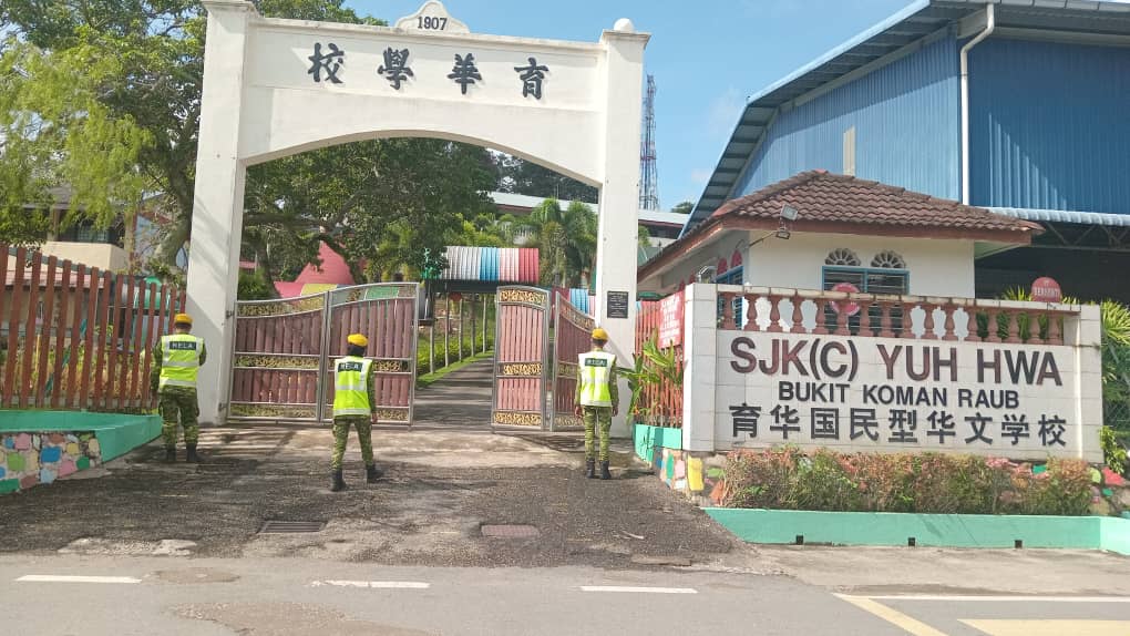 RELARaub's tweet photo. RONDAAN KOMUNITI RELA BERSAMA PDRM 2024 DAERAH RAUB 
Tarikh : 31 Disember 2024 (Selasa)
Masa : 8.00 Pagi - 4.00 Petang
Tempat : Sekitar Kawasan Bandar Raub https://t.co/bFCmLdcckH