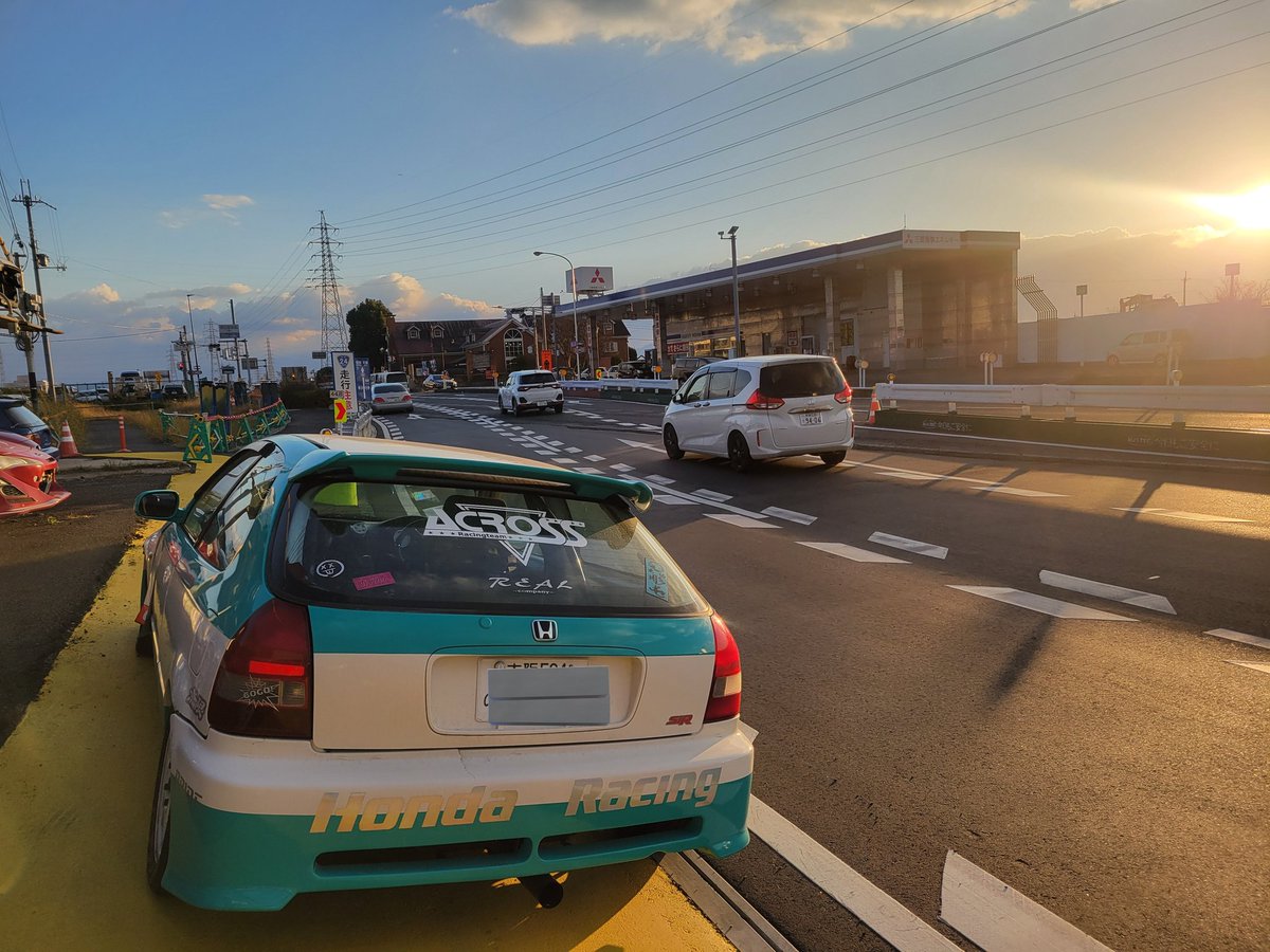 めんま tweet media
