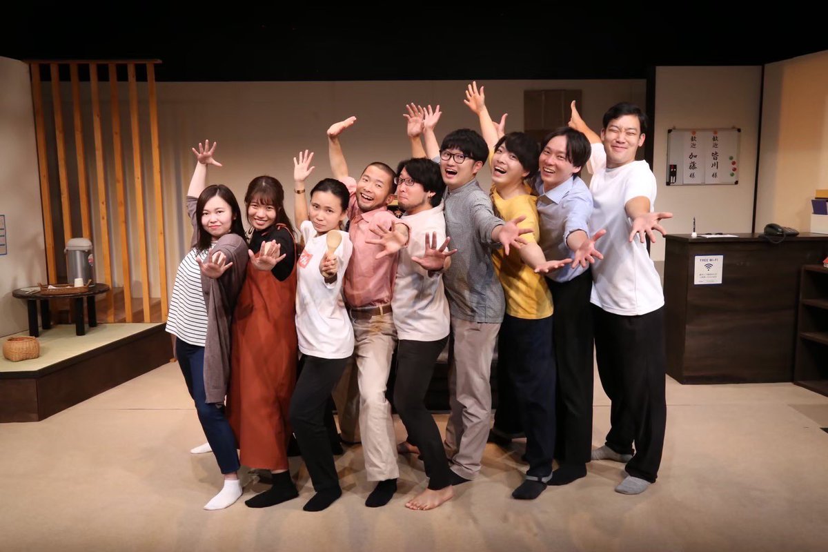 dramafamilyYYY's tweet photo. 🏠2024年もお世話になりました🏠
今年は札幌演劇シーズンにて
#わだちを踏むように 
を上演しました🐾
多くの方に観ていただき、素敵な感想をたくさんいただきました🥰
来年も私たちスイホをよろしくお願いします🏠 https://t.co/nN6W2NEvYE
