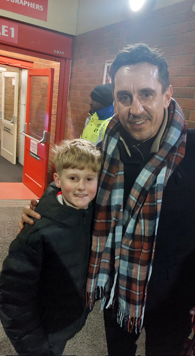 LeeHayesSW's tweet photo. Great trip to Manchester with William, not a great result, but William made up to meet @GNev2 , what a great guy, memory made 👏 https://t.co/42ECXL2eQj