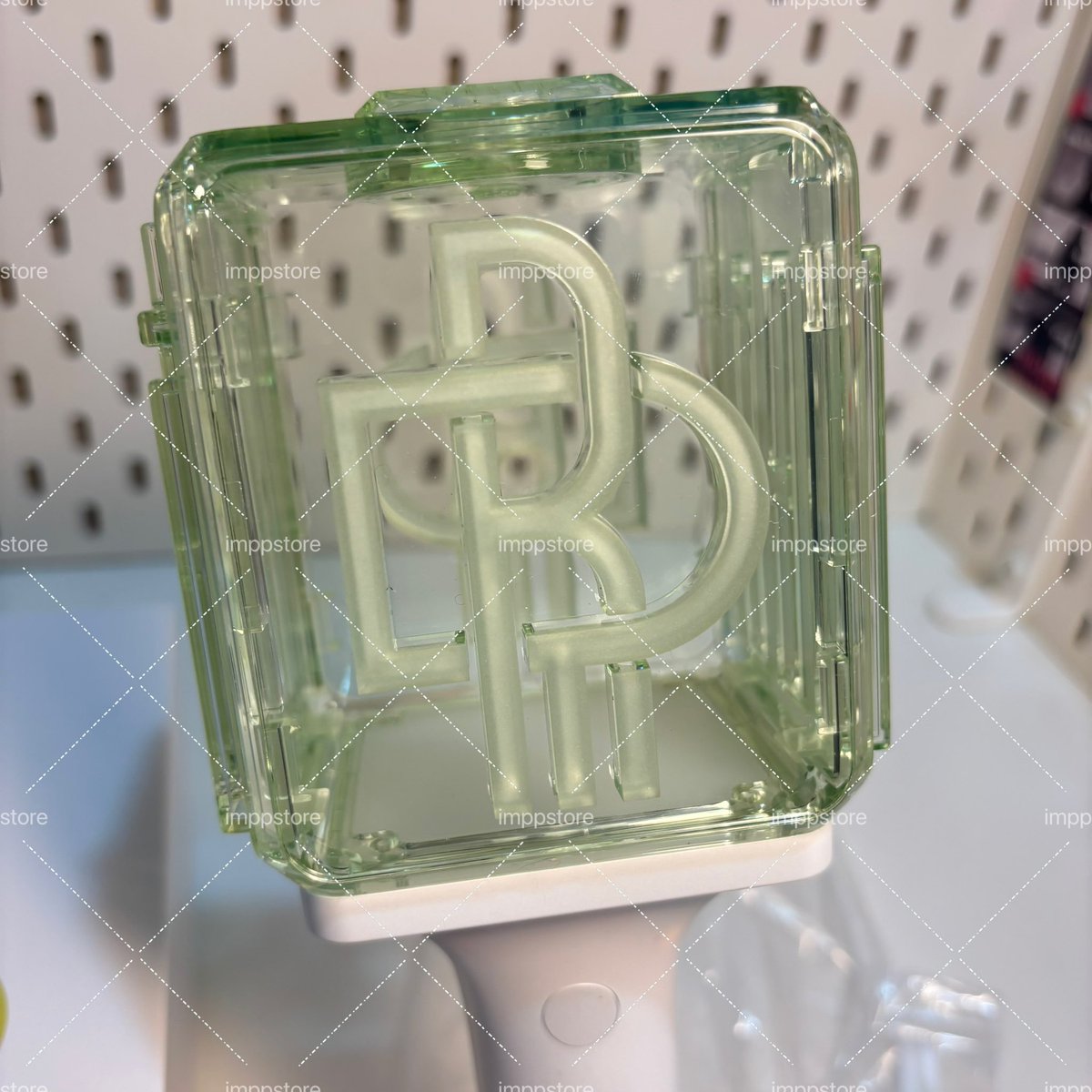 imppstore's tweet photo. ( ส่งต่อ/พร้อมส่ง ) แท่งไฟ nct ver 1 วุ้นกรอบ

🌟 ราคา 1,100(ส่งฟรี)
🌟ใช้คอนน้องดรีมที่ราชมังครั้งเดียว
🌟กล่องตำหนิตามภาพ ไม่มีผลต่อการใช้งาน

สนใจ/ขอดูเพิ่มเติม dm 
#ตลาดนัดnct  #ตลาดนัดnctdream #แท่งไฟnct #ตลาดนัดอซทดรีม #ตลาดนัดอซท https://t.co/4sUmgGOJjM