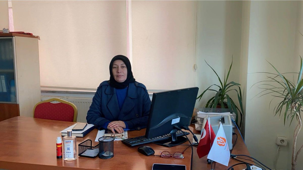 akkadinesenyurt's tweet photo. Esenyurt İçin Nöbetteyiz🇹🇷

Bugün AK Parti Kadın Kolları Nöbetçimiz Yürütme Kurulu Üyemiz

Songül Yılmaz 

Nöbet Saatimiz
⏰ 11:00-16:00

🖊 Soru görüş ve önerileriniz için
📌 AK Parti Esenyurt İlçe Başkanlığı İletişim Numaramız 👇
☎️0212 620 02 33 https://t.co/XlEEbAN2va
