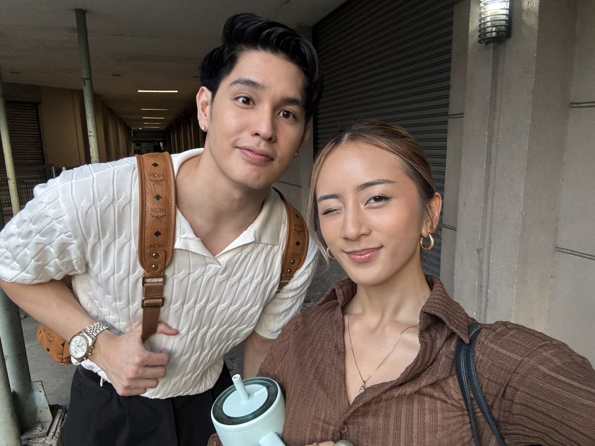 VivaOnePH's tweet photo. Happyyyy holidays from our bebe and mahal! 🥰🫶🏻

Catch Elyse and Sevi’s wildest romance on ‘CHASING IN THE WILD’ all episodes now streaming on #VivaOne! https://t.co/32h09BPf37

#HyGab #ElVi #ChasingInTheWild #CITWEra #UniverKada #UniLoveSquad #BidaKaDito https://t.co/aWjRDEHX8k