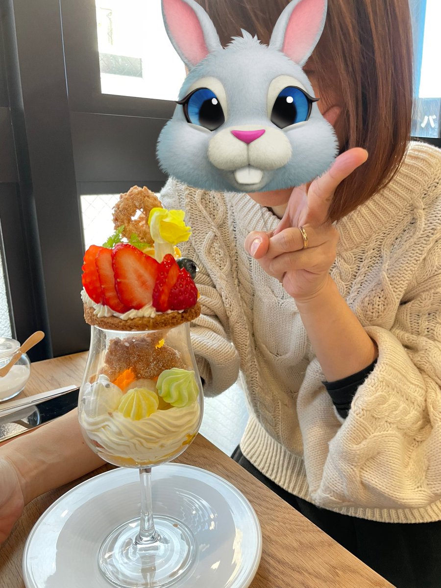 _yuukun3's tweet photo. デート納めで行ったカフェが良過ぎた☕️ https://t.co/bHX1ymDStc
