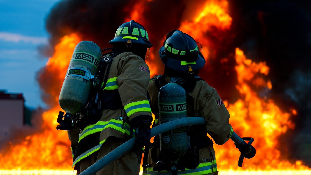 Zeer grote brand in voormalig Schoenenmuseum