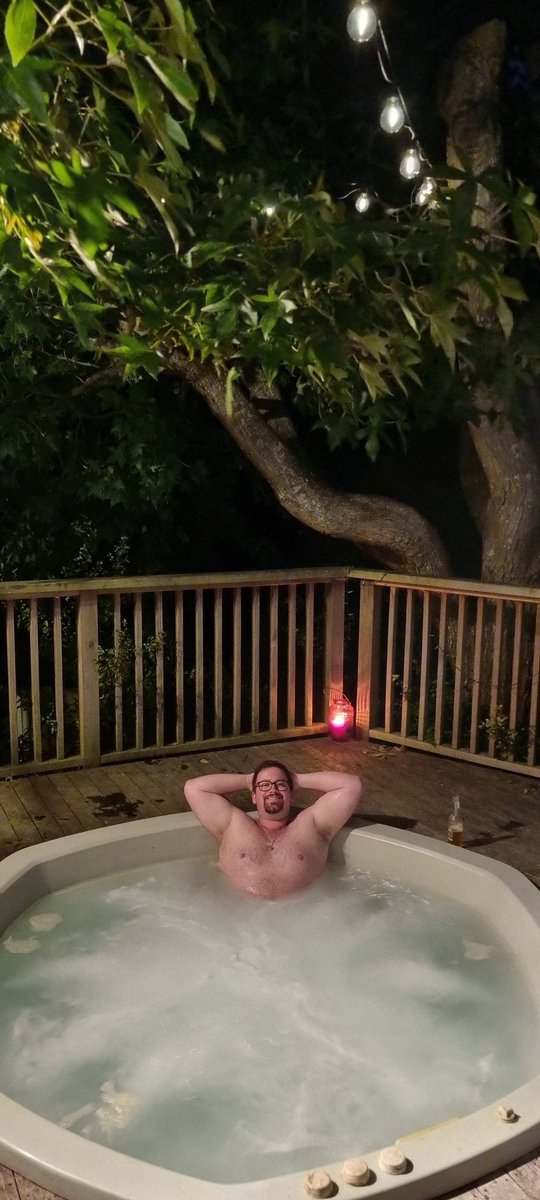Hot tub stream preview! Coming to a Doddy Stream near you xo