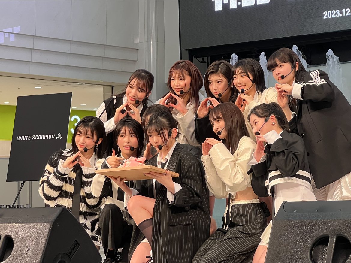 whsp_official's tweet image. ◤◢◤◢◤◢◤◢◤◢◤◢

今年も応援ありがとうございました🦂🤍

◤◢◤◢◤◢◤◢◤◢◤◢

2024年もたくさんの応援ありがとうございました。
2024年のホワスピを一気に振り返り❕✨️

#WHITESCORPION #WHSP #ホワスピ  #ホワスピ2024