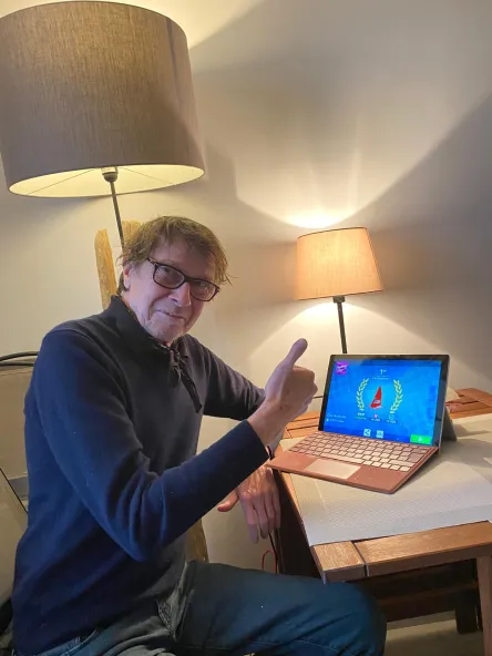 VirtualRegatta's tweet image. 🎄 Christmas Race #2 : Quel sprint final !

Un podium ultra serré après 3770 milles de course entre New York et Dakar :

🥇 MousseLine BSP : 6j 10h 40min 3sec
🥈 DPS-Berc BSP : +18sec
🥈 gameuro 974-EZ TheSeaCleaners : +18sec

Bravo à tous pour cette traversée légendaire ! 🌊