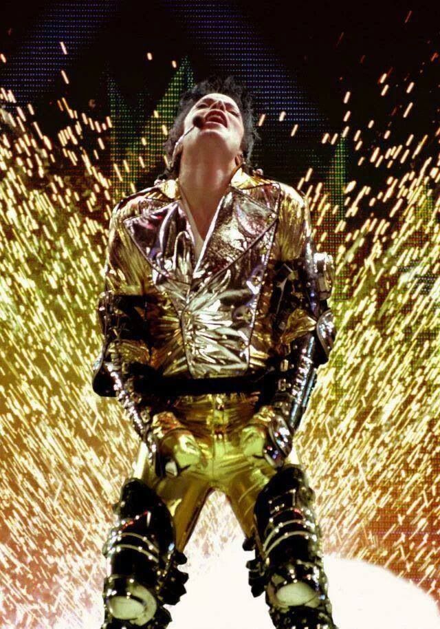 anniinareunanen's tweet image. Happy New Year 2025 to you all!
💖💜✨👑
#MichaelJackson #MJfam