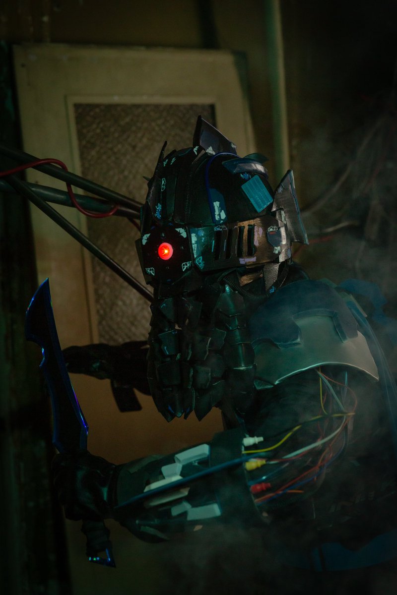 今年は2着しか作れませんでしたが、デザフェスを初めとした色々なイベントに参加出来ました。何より、憧れの人であるバァドゥさんにお会いできたことが感慨深かったです！
来年もよろしくお願いします🙇‍♀️