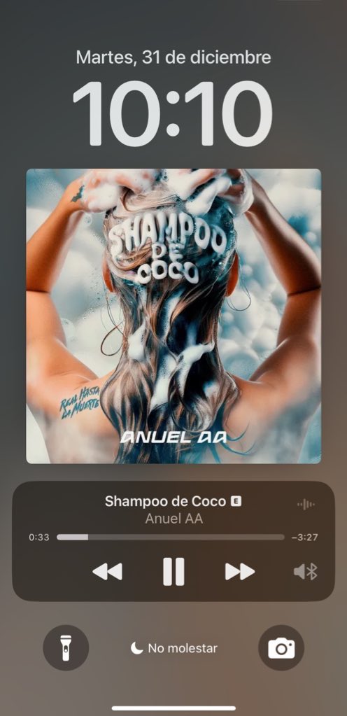 si no quereis no lo acepteis pero esto es un PALO 

“Tu cirujano e’ un artista
tu cuerpo e’ un arte
mama tan bien que vamo’ a chingar mas tarde
tu me enamoraste con esa cara puta
como dijo hades
prendo viendo los delfine’ en el yate”

🐐🐐🐐🐐🐐
