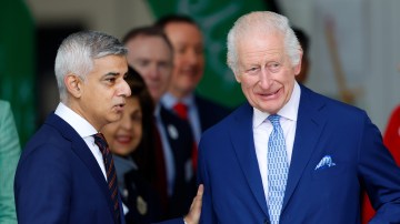 I say Sadiq Khan's Knighthood should be revoked.
Drop a ❤️ retweet and follow me if you agree.